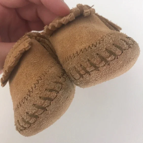 *Minnetonka Kids* Riley Booties - Picture 5 of 6